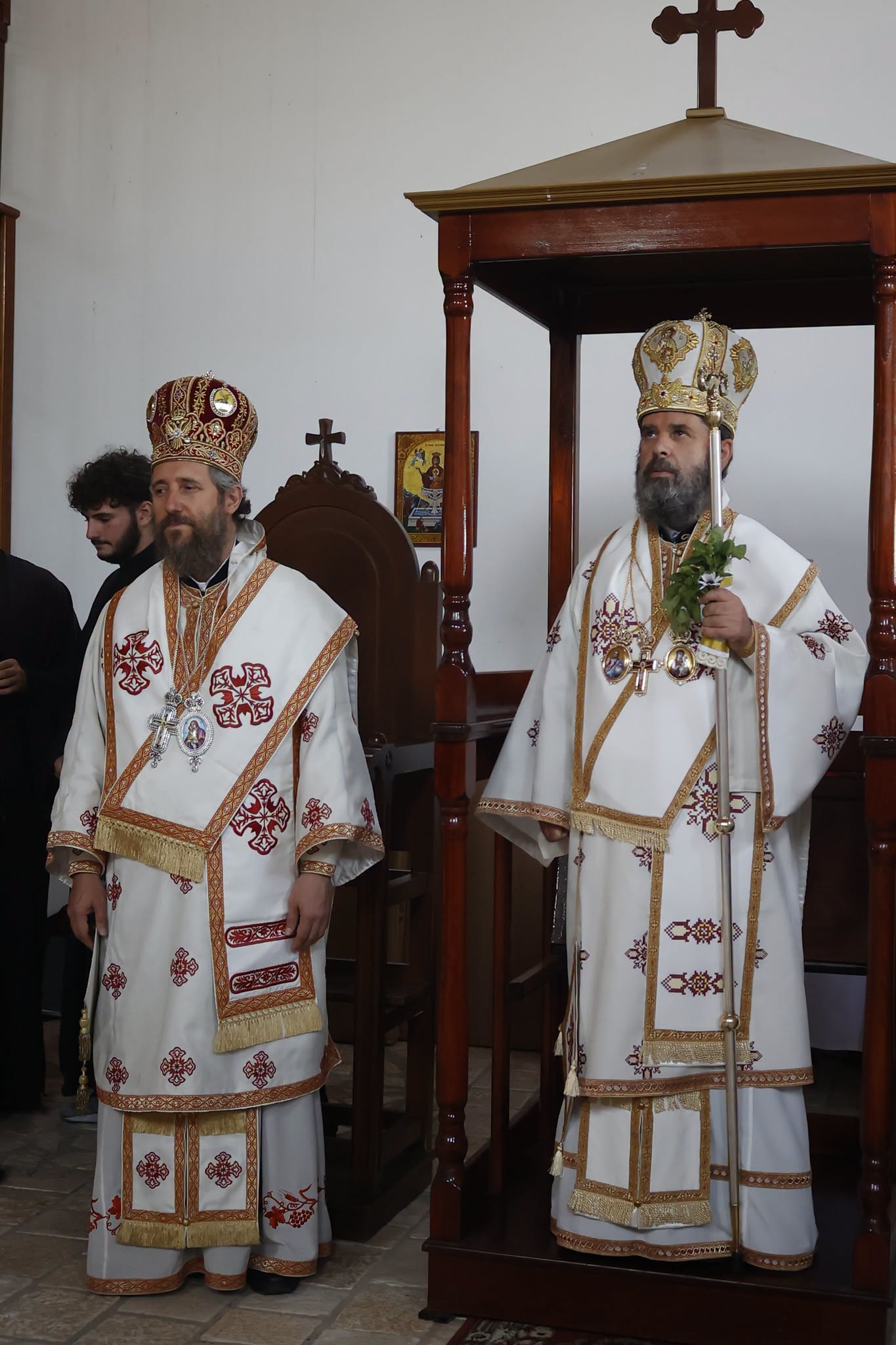 Kryepiskopi Joan drejtoi Liturgjinë në Kishën e Shën e Premtes në Divjakë - photo 1