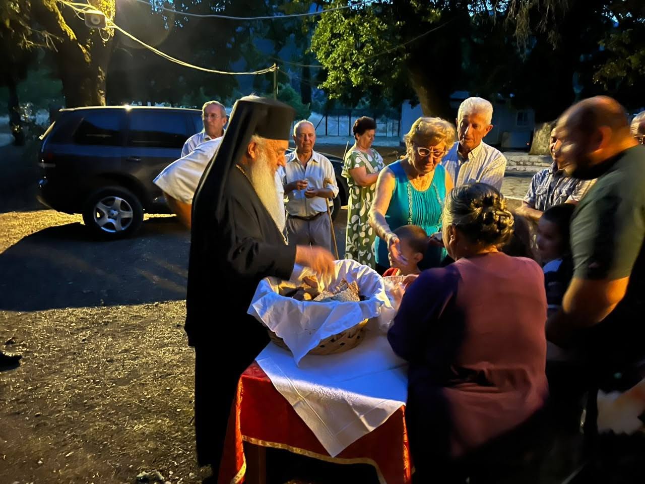 Festa e Shën Pandeleimonit u kremtua në Likomil të Dropullit - photo 1