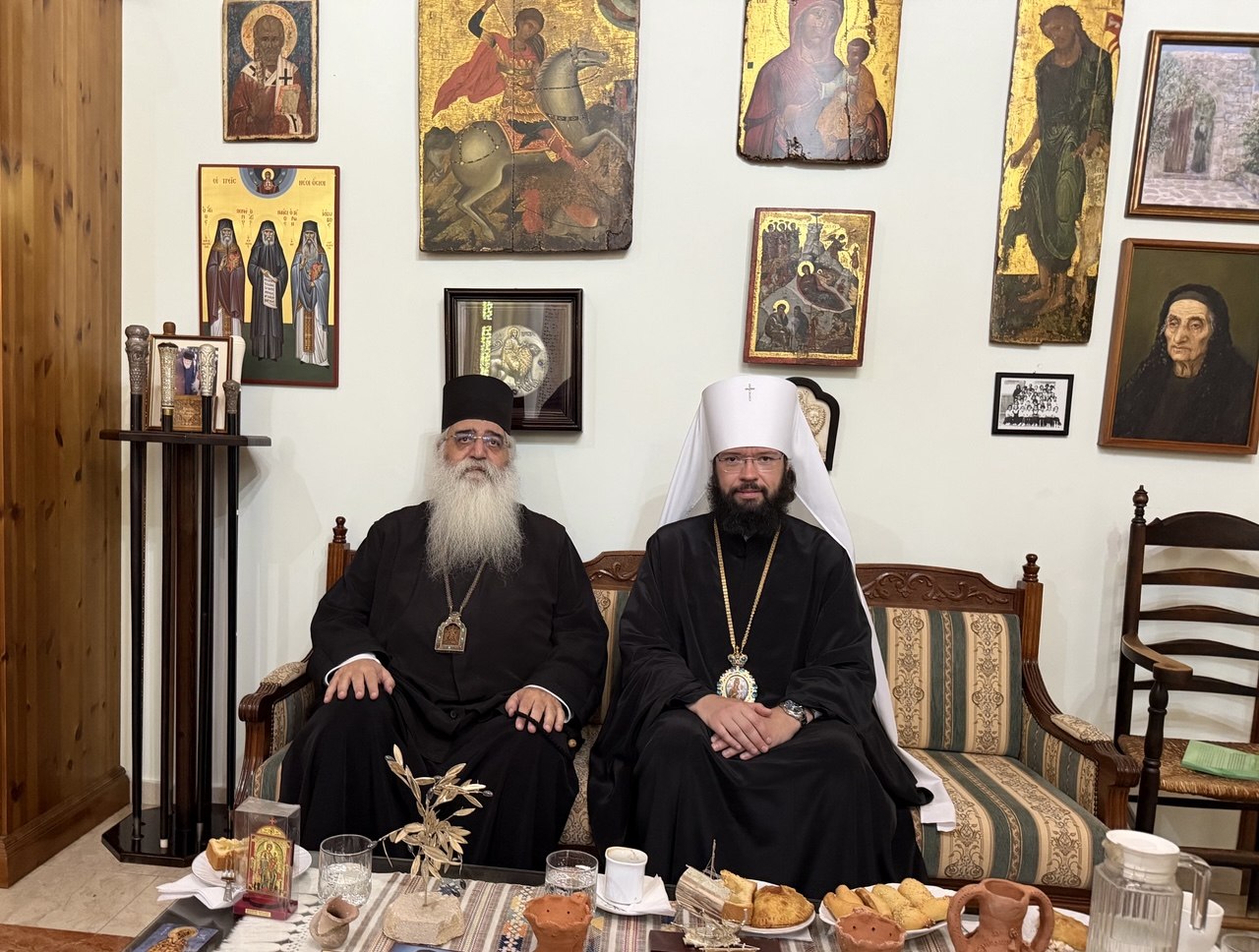 Mitropoliti Andon i Vollokolamskut viziton Mitropolinë e Morfut në Qipro - photo 2