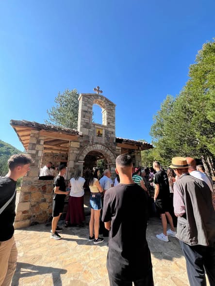 Liturgji e parë në kishën e re të Shën Marinës në Qorez, Shpat - photo 2