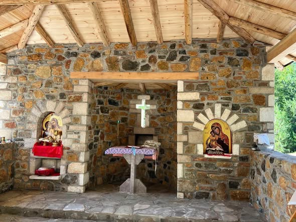 Liturgji e parë në kishën e re të Shën Marinës në Qorez, Shpat - photo 4