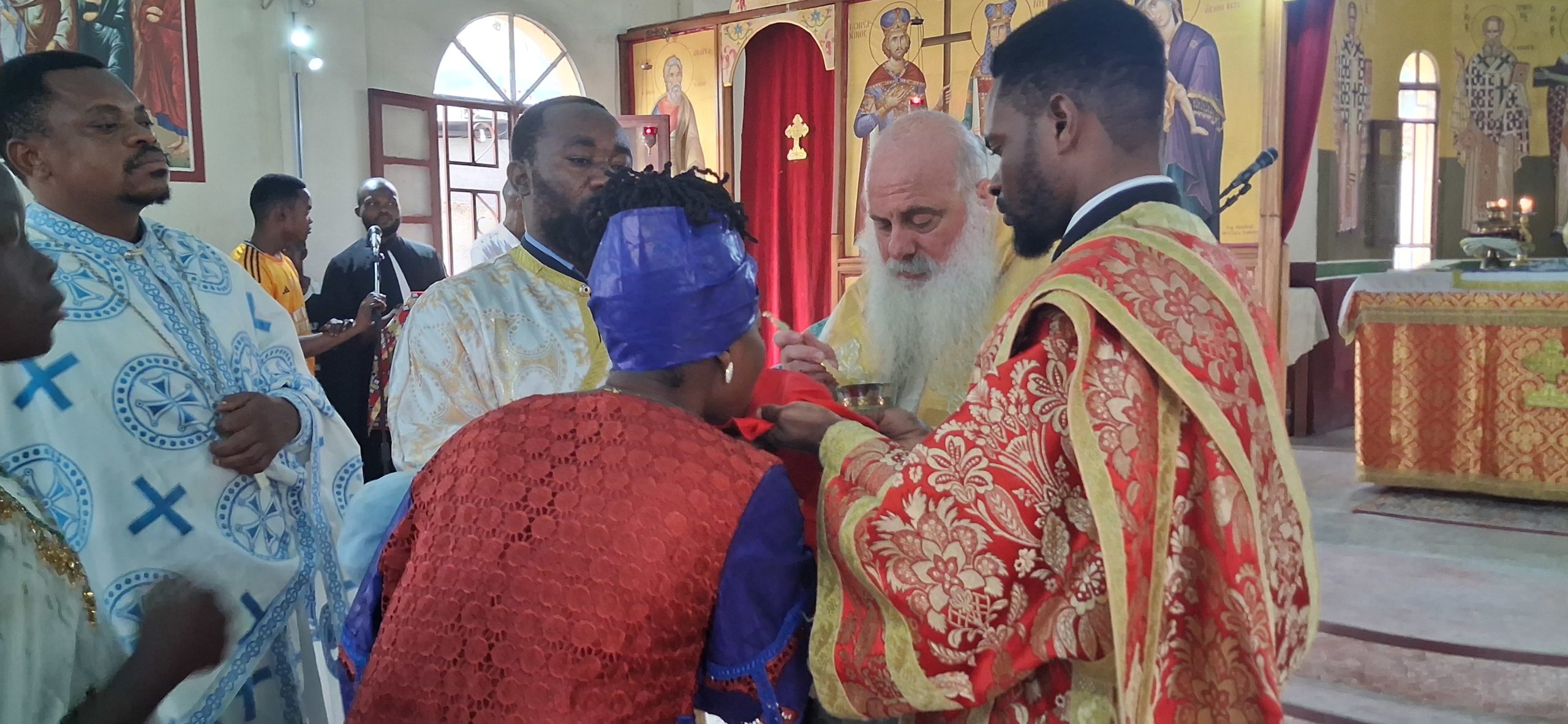 Mitropoliti i Kinshasës kreu Liturgjinë Hyjnore në Kongo - photo 3