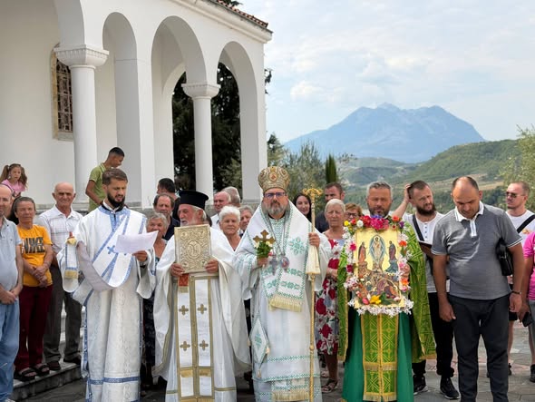 Metropoliti Andon drejtoi Liturgjinë e Metamorfozës së Krishtit - photo 1