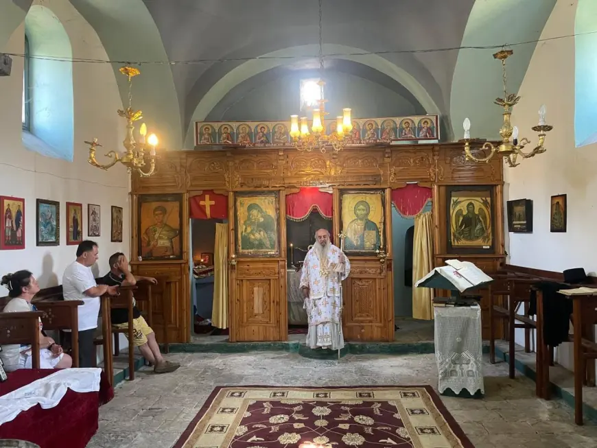 Gjirokastër: shërbesa të shenjta para festës së Fjetjes së Hyjlindëses - photo 3