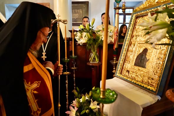 Kryepiskopi Joan bashkëmeshoi në 65-vjetorin e dhjakonisë së Patriarkut Vartholome. - photo 3