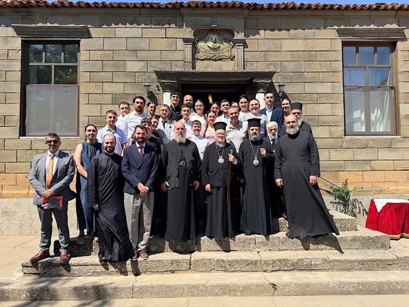 Patriarku Ekumenik dhe Kryepeshkopi Joan kremtuan Fjetjen e Hyjlindëses në Imbros - photo 2