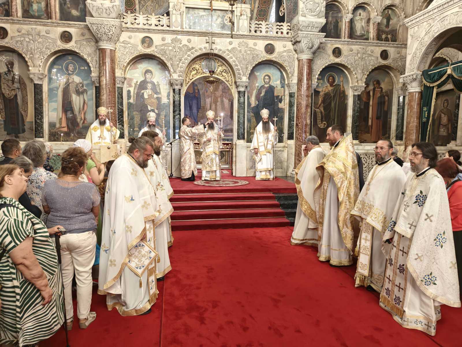 Patriarkana Bullgare kremtoi festën e Shën Aleksandër Nevskit - photo 1