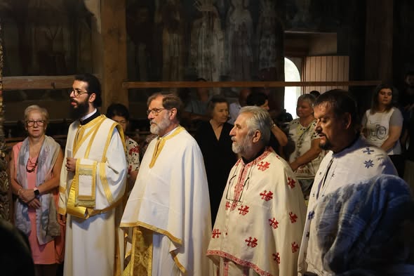 Meshë solemne për Lindjen e Hyjlindëses në Manastirin e Ardenicës - photo 3