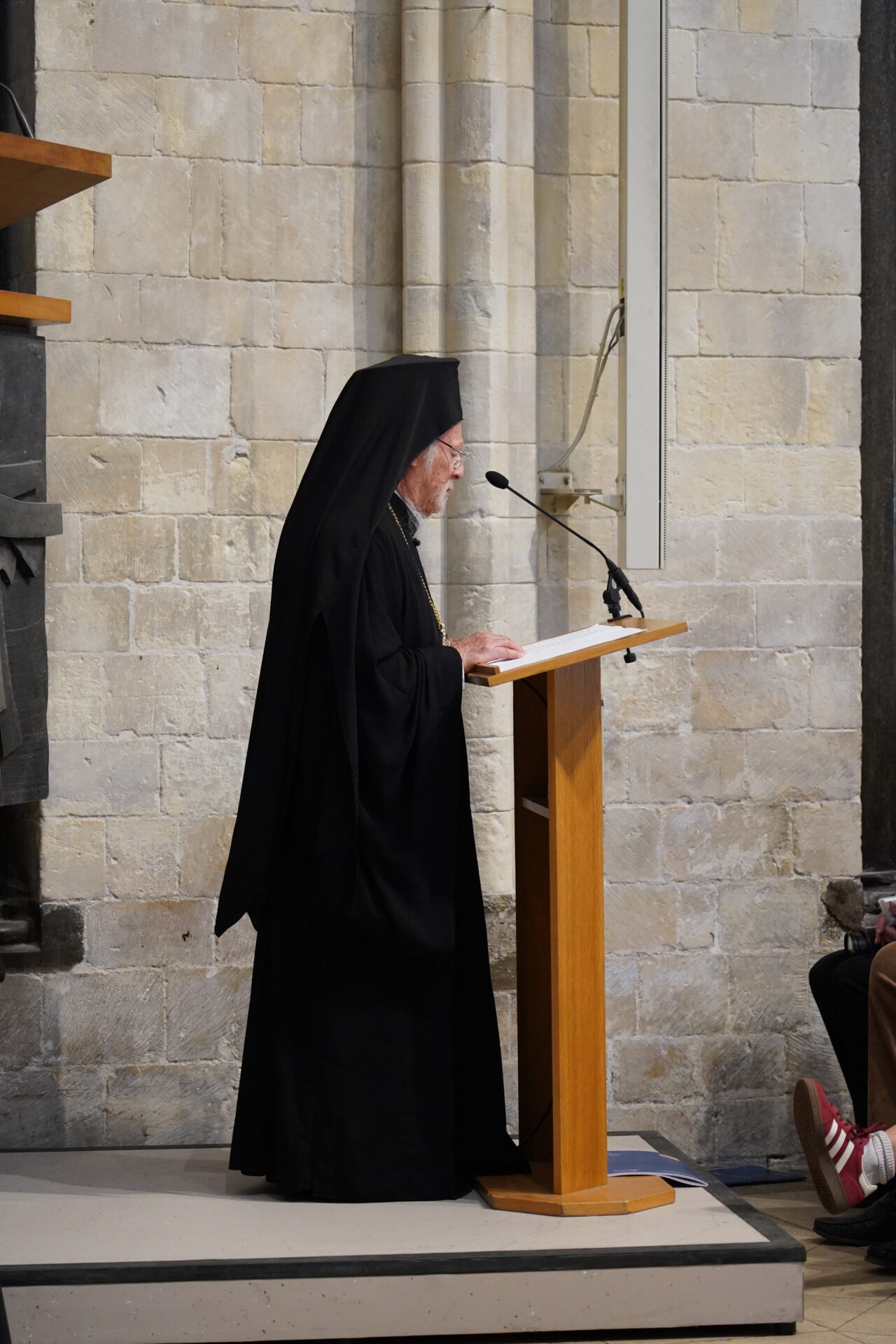 Patriarku Ekumenik Vartholomeu nderohet doktor honoris causa në Chichester - photo 7