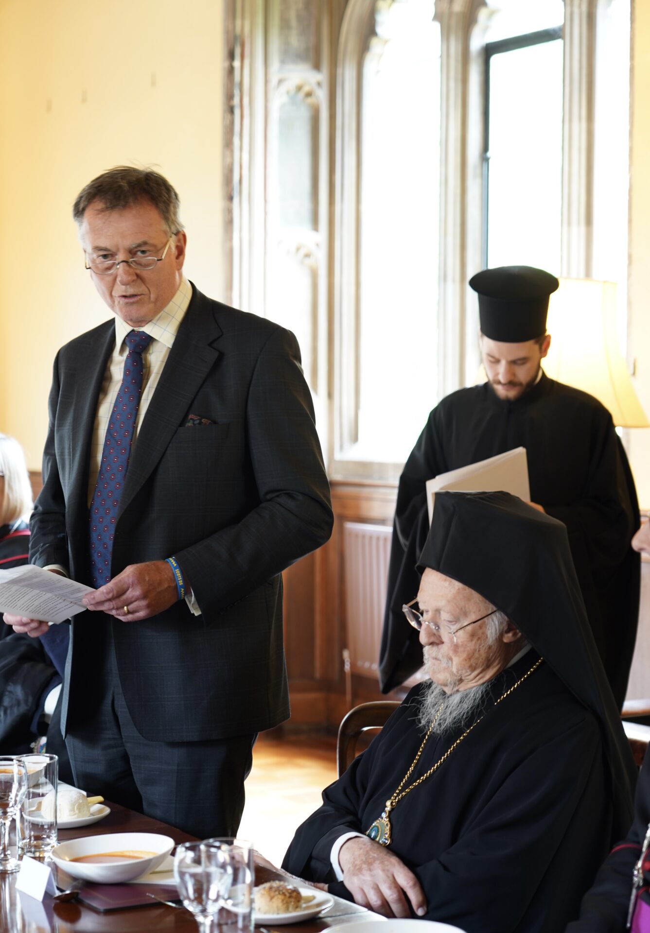 Patriarku Ekumenik Vartholomeu nderohet doktor honoris causa në Chichester - photo 13
