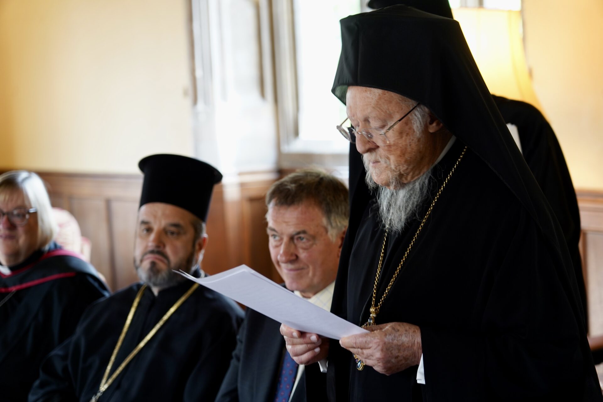 Patriarku Ekumenik Vartholomeu nderohet doktor honoris causa në Chichester - photo 14