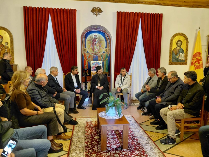 Zëvendësministri grek Gkioulekas vizitoi Mitropolinë e Korçës - foto 3