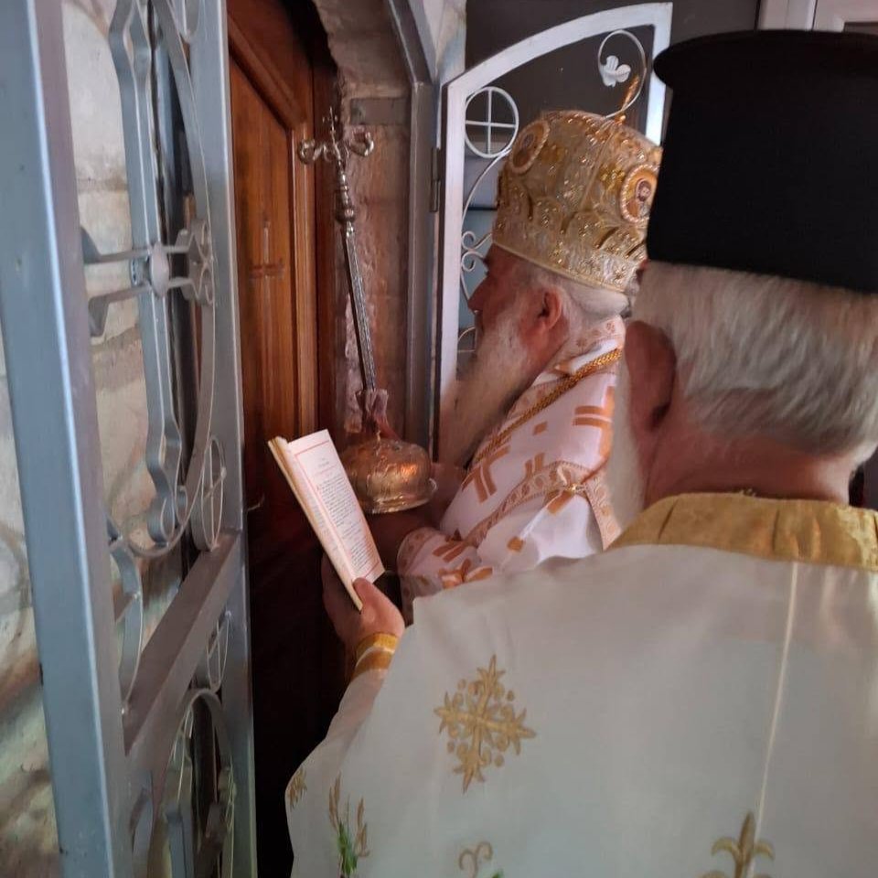 Mitropoliti Nathanail shenjtëroi kishën e Shën Parashqevisë në Terihat - foto 2