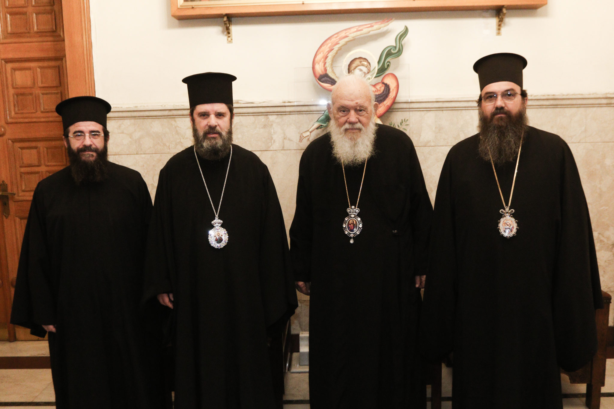 Kryepeshkopi Joan u prit nga Kryepeshkopi Jeronim në Athinë - foto 1