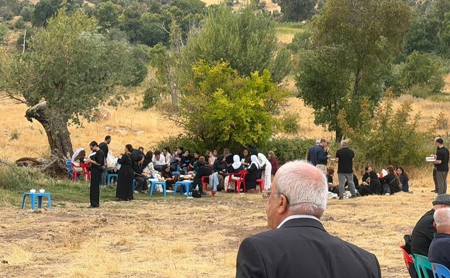 Familjet suroye kthehen në Jinet të Turqisë për festën e Shën Gjergjit - foto 2