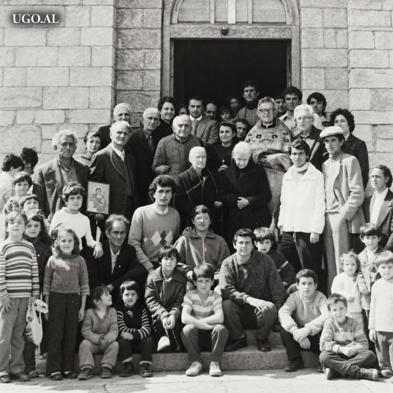 Foto e pastruar nga Meshimi në kishën e Shëndëllisë 17 Mars 1991 më poshtë dhe me ngjyra me ndihmën e IA.
