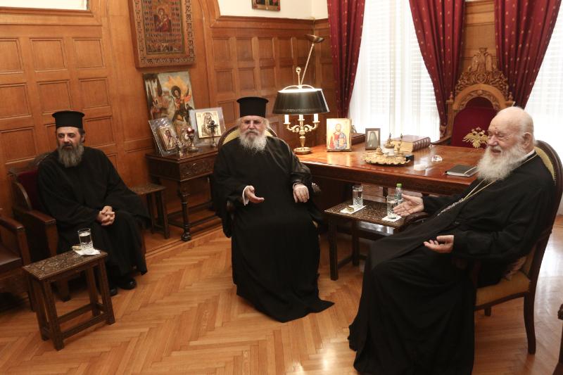 Kryepiskopi Jeronim priti disa hierarkë në Kryepiskopatë të Athinës - foto 1