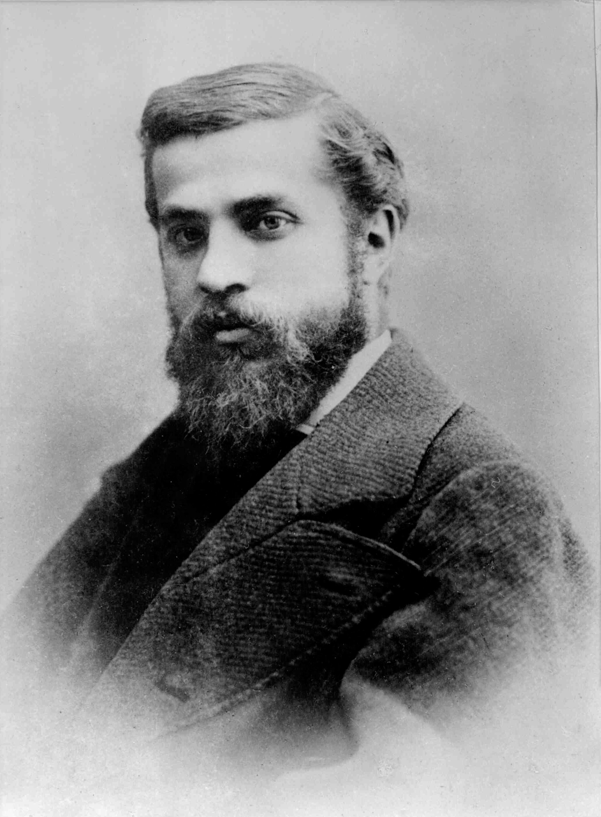 Papa Leoni XIV bekoi kullën e Krishtit të Sagrada Familias në Barcelonë - foto 1