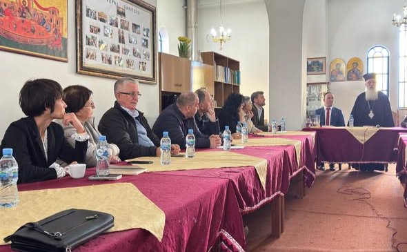 Në Fier u prezantua monografia e Thoma Shkirës për periudhën komuniste - foto 1