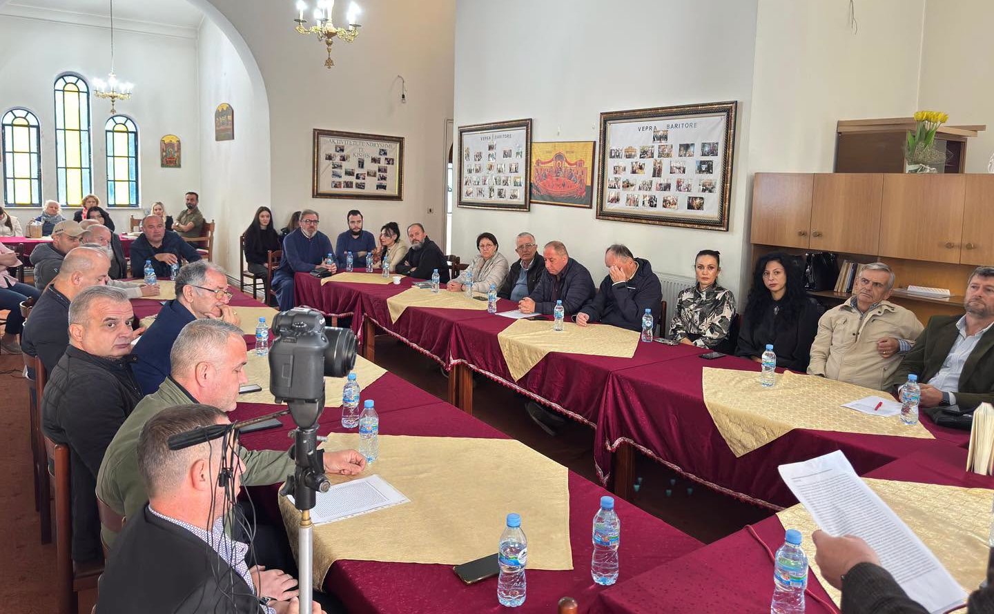 Në Fier u prezantua monografia e Thoma Shkirës për periudhën komuniste - foto 4