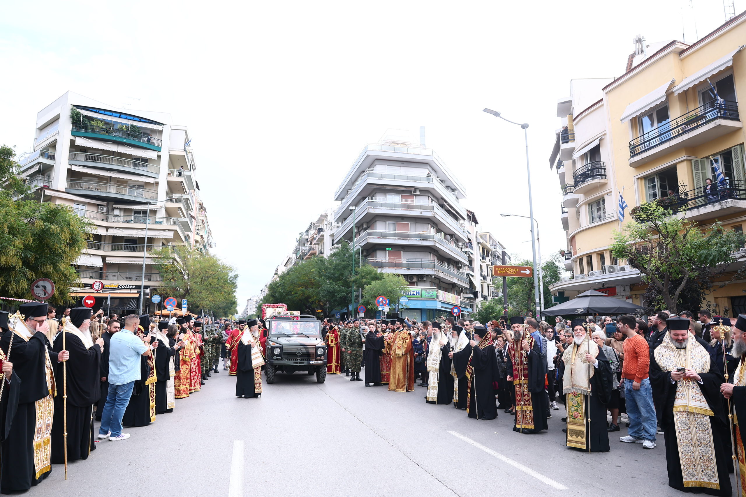 Litani e lipsaneve të Shën Dhimitrit u mbajt në Selanik - foto 5