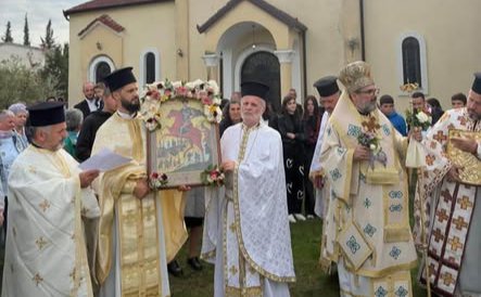 Dhjak Martin Ziu dorëzohet prift në festën e Shën Dhimitrit në Shtërmen - foto 4