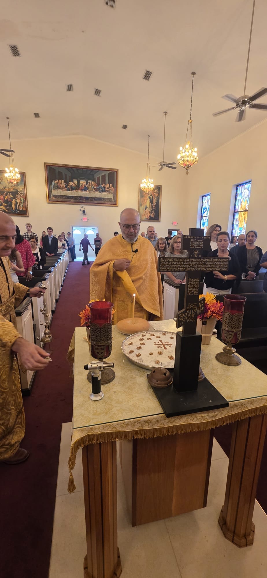 Kisha antiokiane në Orlando kujtoi viktimat e sulmit në Karak - foto 2