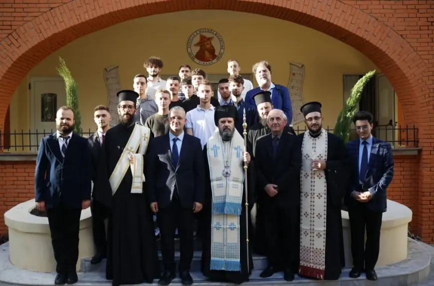 Kryepiskopi Joan inauguroi godinën e re të Shkollës së Muzikës Bizantine - foto 3