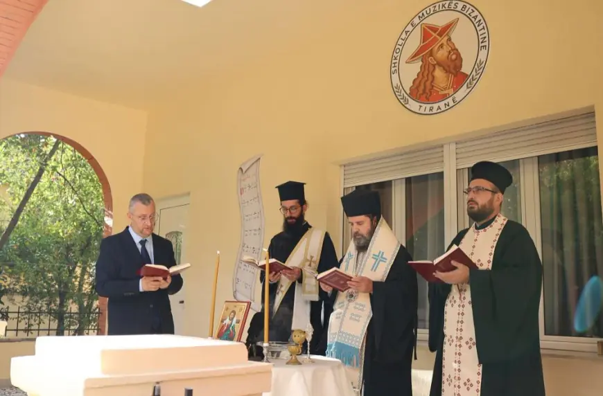 Kryepiskopi Joan inauguroi godinën e re të Shkollës së Muzikës Bizantine - foto 7